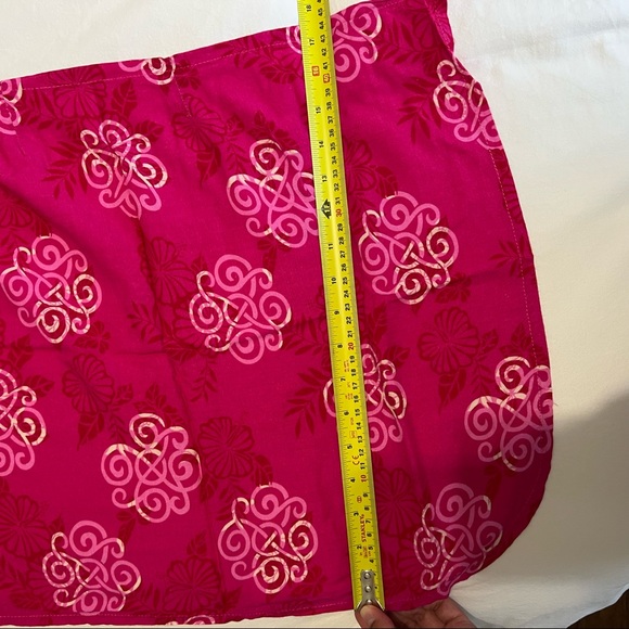 3 for $15 Nautilus Pink Sarong - Picture 5 of 6